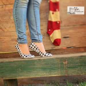 Storehouse Flats White and Black Plaid